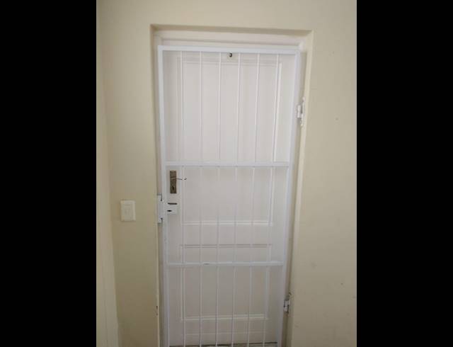 2 BEDROOM APARTMENT RENTED IN ROME